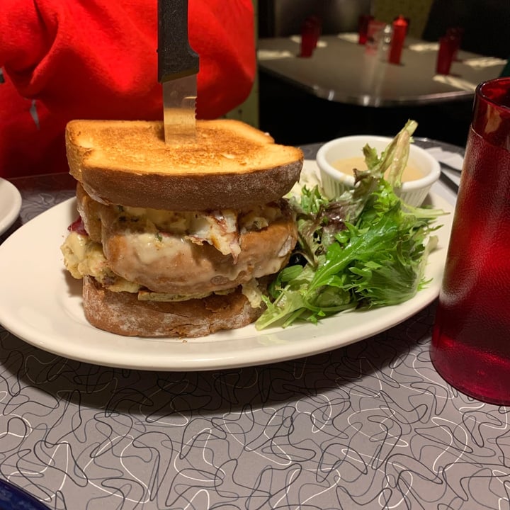 photo of Veggie Galaxy Moist maker Sandwich shared by @sedrew1 on  01 Nov 2020 - review