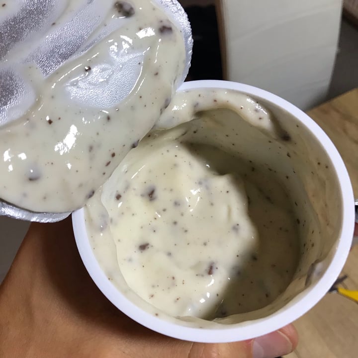 photo of Made With Luve Stracciatella Lughurt shared by @david- on  11 Nov 2020 - review