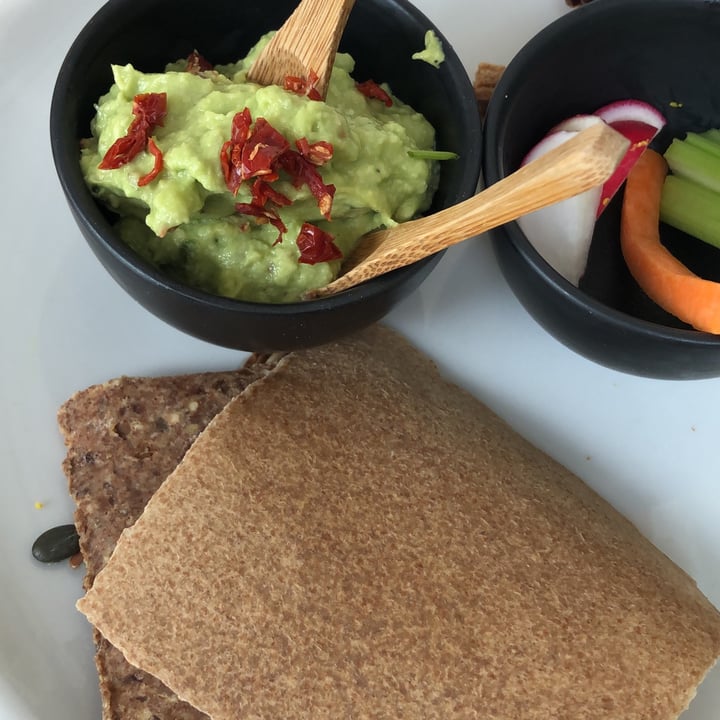 photo of Écru Guacamole shared by @butterheart on  15 May 2022 - review