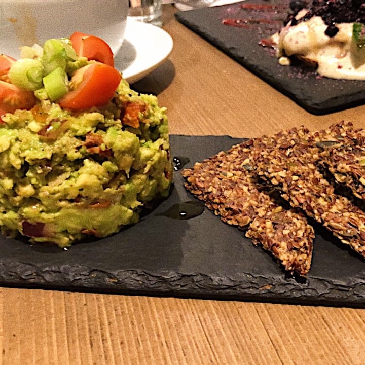 photo of MyRaw Café Avocado Tartar with raw bread shared by @juliageyer on  12 Aug 2020 - review