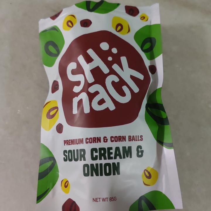 photo of Shnack Premium Corn & Corn Balls Sour Cream & Onion shared by @austenleow on  05 Sep 2021 - review