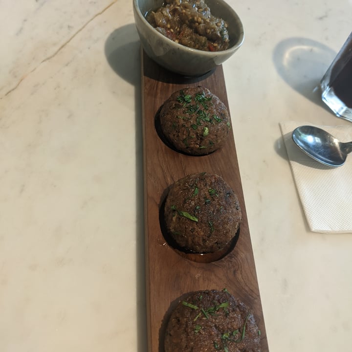 review photo of Pano Kato Grill, Pizza & Deli Karana pattie platter shared by @bdsc on 29 May 2022 - review