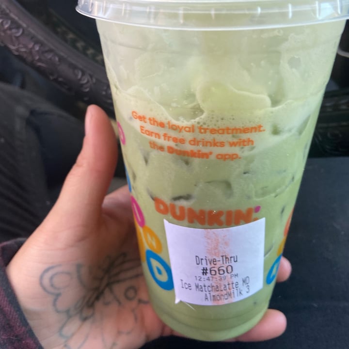 review photo of Dunkin' Donuts Iced Matcha Latte shared by @veganaiolilife on 01 Jun 2020 - review
