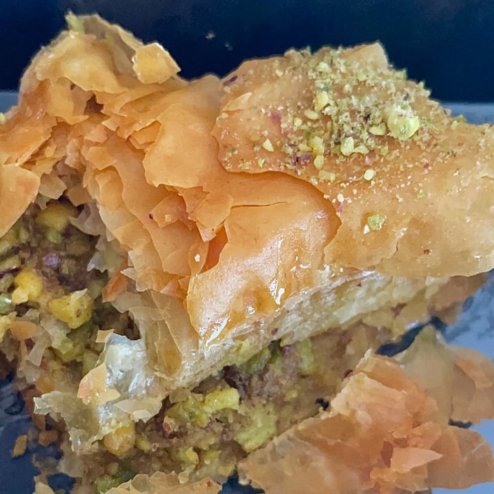 photo of Santo Falafel baklava ai pistacchi shared by @communist-tofu on  03 Oct 2021 - review