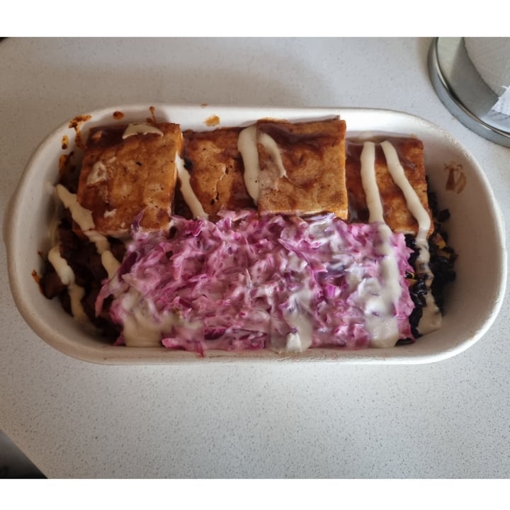 photo of The Fussy Vegan BBQ Tofu Bowl shared by @mikelavk on  29 Jul 2021 - review