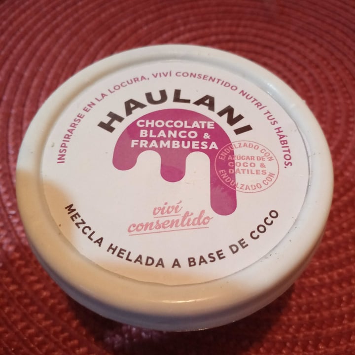 photo of Haulani Helado de Chocolate Blanco y Frambuesas shared by @ludville on  11 Oct 2020 - review