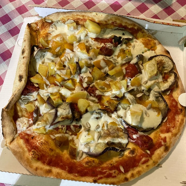 photo of Mamopizza Pizza Dei Segaridi Vegan shared by @enricospanu on  07 Oct 2022 - review