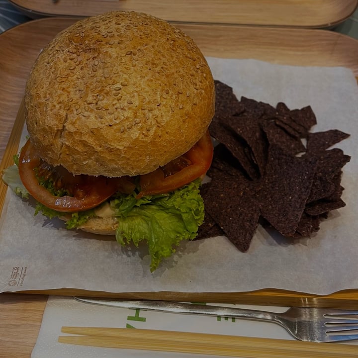photo of MACHA japanese Café Vegan Burger shared by @irisferrari on  15 May 2022 - review