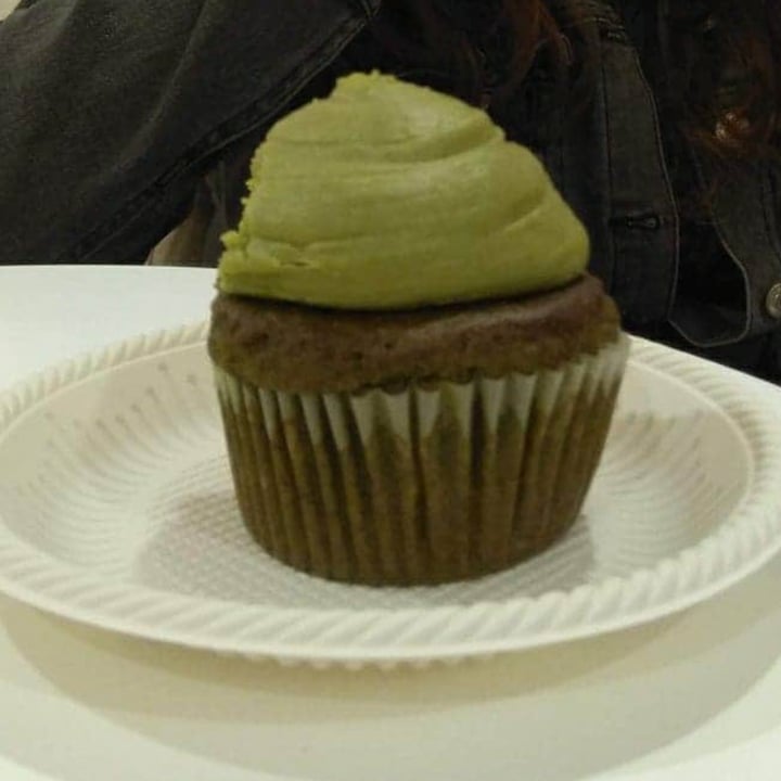 photo of Peace of Cake Cupcake matcha shared by @naan on  20 Jul 2020 - review