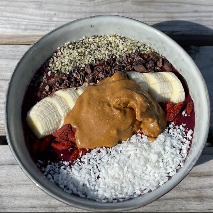 photo of Dreamy Goat Coffee Co. Smoothie Bowl shared by @meganpatey on  26 Oct 2022 - review