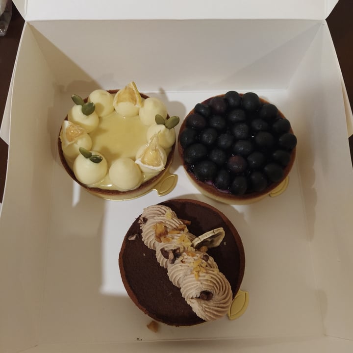 review photo of Zerah Patisserie Blueberry Soy 'Cheeze' Tart shared by @minli on 08 Nov 2021 - review