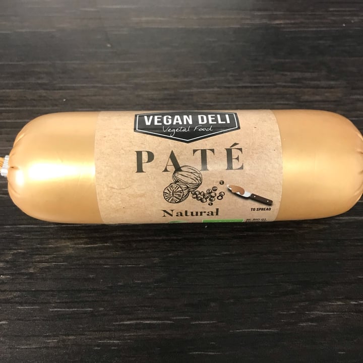 photo of Vegan Deli Paté Natural shared by @crisneves on  12 May 2022 - review