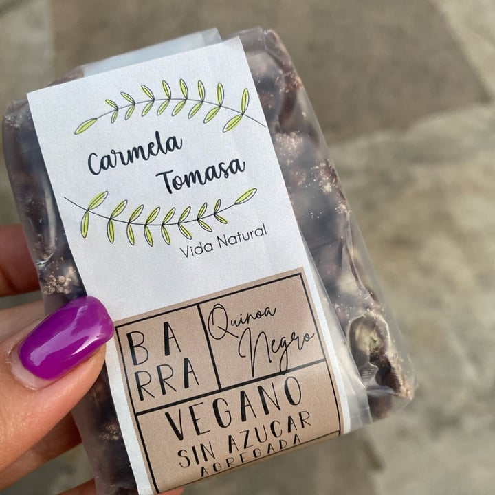 photo of Carmela Tomasa Barra de quinoa con chocolate shared by @lucianatenti on  26 Sep 2022 - review