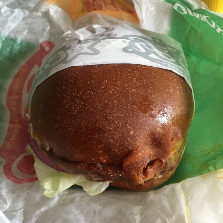 photo of Carl's Jr. Veggie star shared by @vegxxio on  23 Jul 2020 - review