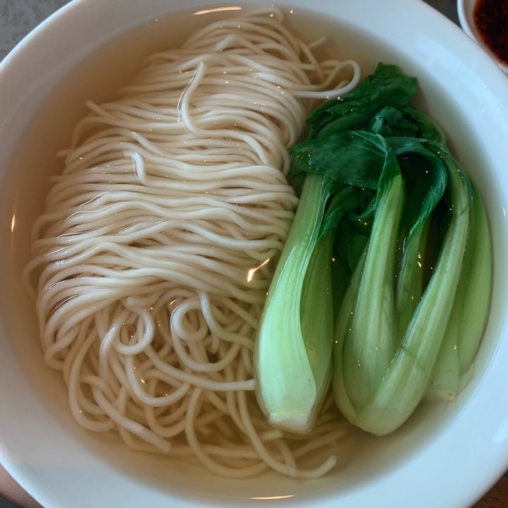 photo of Din Tai Fung Yang chun noodles shared by @turtleisland on  02 Nov 2021 - review