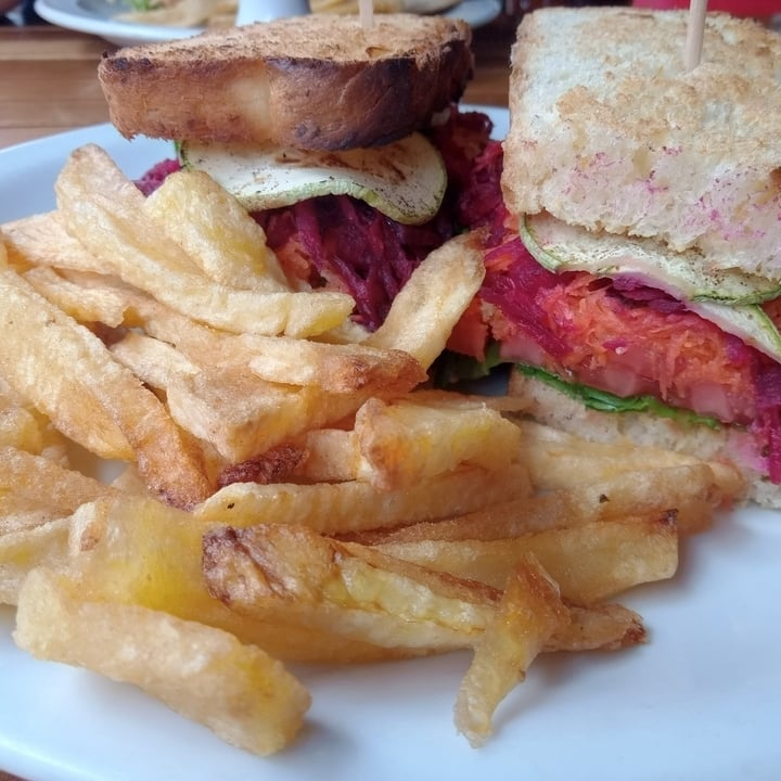 review photo of Bambu Restobar Sanguche Primavera shared by @vickysalas on 21 Mar 2021 - review
