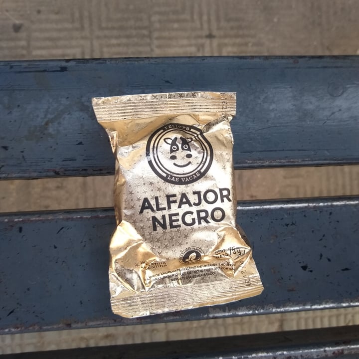 review photo of Nestlé Alfajor Negro shared by @patriciacacicedo on 09 Jul 2021 - review