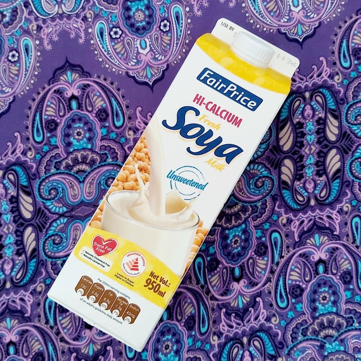photo of FairPrice FairPrice Hi Calcium Fresh Soya Milk - Original shared by @herbimetal on  04 Jul 2021 - review
