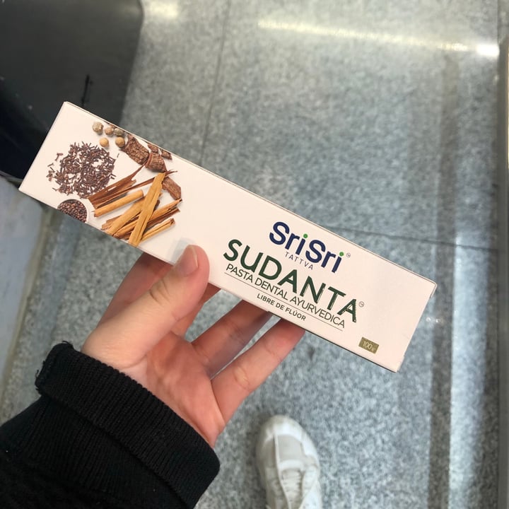 review photo of SriSri Tattva Pasta Dental Ayurvédica Sudanta shared by @valenmazzolaa on 15 Sep 2021 - review