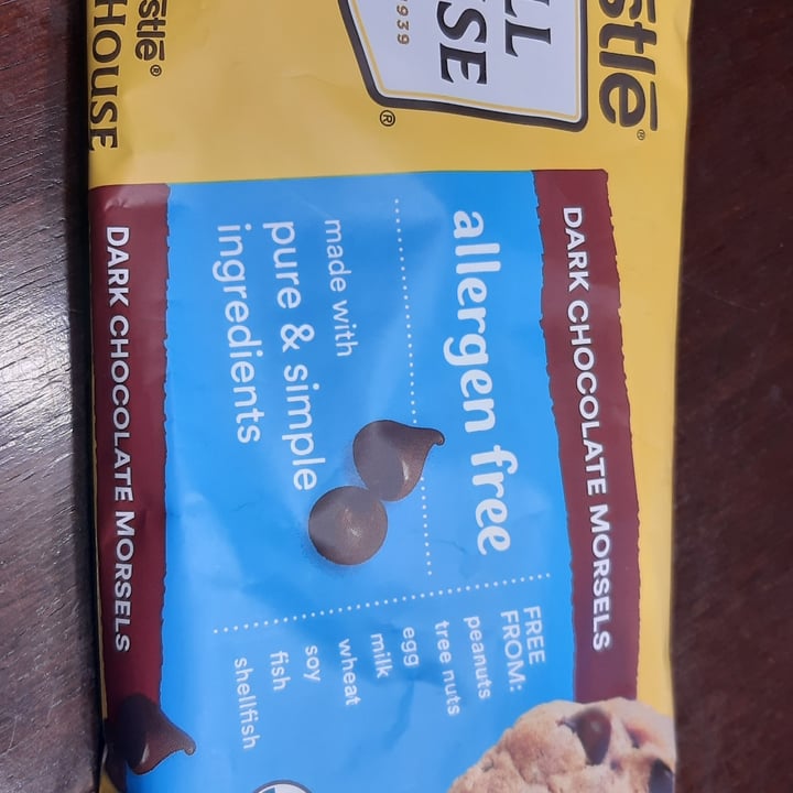 photo of Nestlé Toll House Dark Chocolate Morsels shared by @tatornmaui on  21 Oct 2022 - review