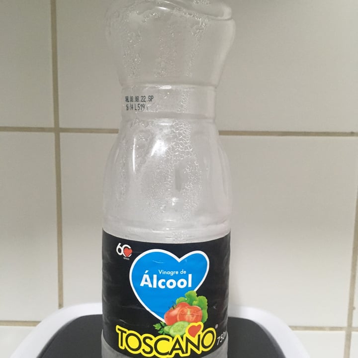 photo of Toscano Vinagre de álcool shared by @luciene on  04 May 2022 - review