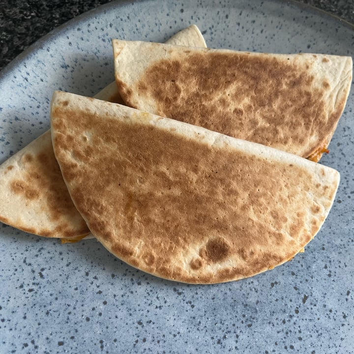 photo of Tesco Mini plain tortilla wraps shared by @ameriamber on  31 Oct 2022 - review