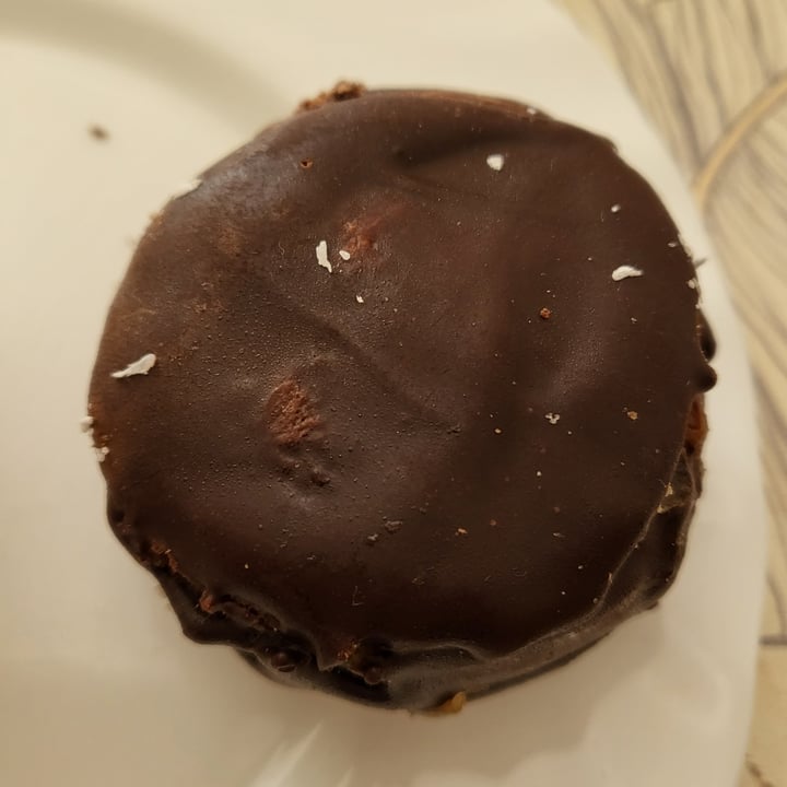 photo of Dulces de Nita Alfajor De Chocolate shared by @hipernova on  13 Aug 2022 - review