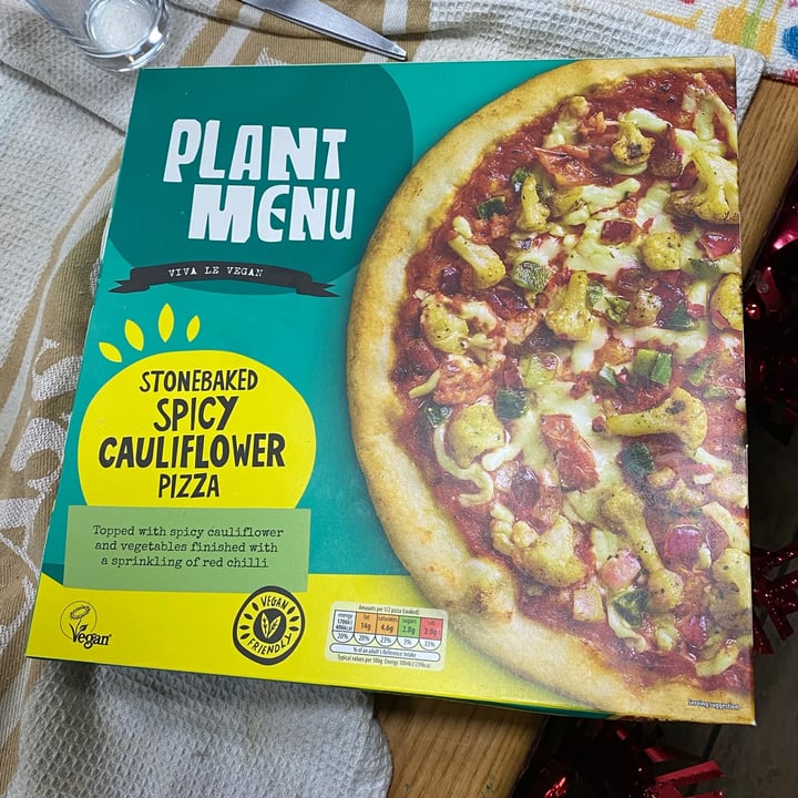 photo of Plant Menu Stonebaked Spicy Cauliflower Pizza shared by @meganthevegetable on  19 Jan 2021 - review