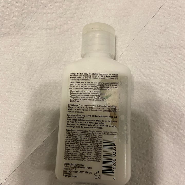review photo of Hempz Sugarcane And Papaya Herbal Body Moisturizer shared by @dkcfoh on 30 May 2022 - review