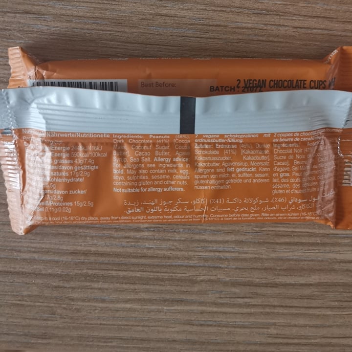 review photo of LoveRaw Chocolate Butter Cups Peanut Butter shared by @yana1996 on 04 Dec 2021 - review