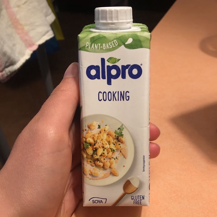 photo of Alpro Cooking/Cuisine Soya 14% Fat shared by @betti2028 on  01 Apr 2022 - review