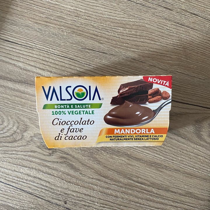 photo of Valsoia Yogurt Mandorla - Cioccolato e fave di cacao shared by @keerah on  22 Mar 2022 - review