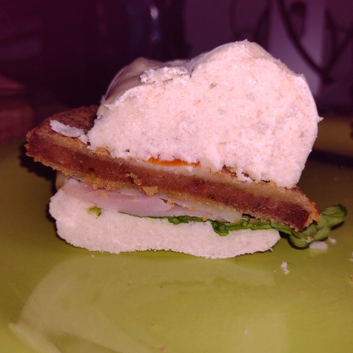 photo of Futuro Veggie Sandwich De Milanesa shared by @delfimartinez on  30 Sep 2021 - review