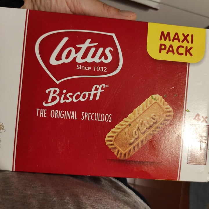 photo of Lotus Biscoff Biscoff maxi pack shared by @ipecacuana on  07 Jul 2022 - review