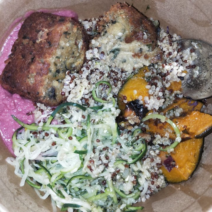 review photo of Haakon Superfoods & Juice Vegan Falafel quinoa shared by @livingdeadoll on 05 Oct 2020 - review