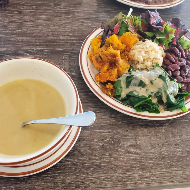 review photo of Himalaya Vegan Organic Restaurant daily menu shared by @agirlkeepssecrets on 23 Oct 2022 - review
