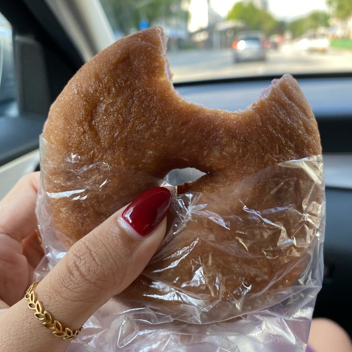 photo of M Bakery Icing sugar donut shared by @wenxuan on  22 Nov 2021 - review