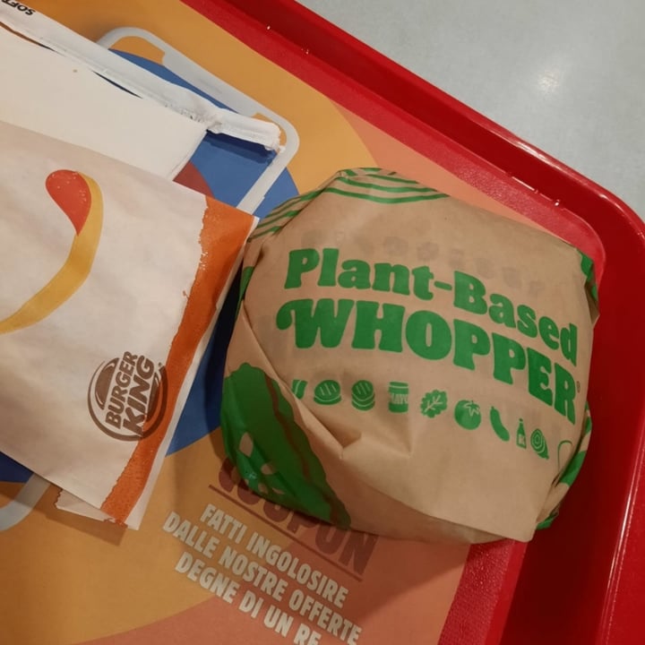 photo of Burger King Plant Based Whopper shared by @elebura on  10 Dec 2021 - review