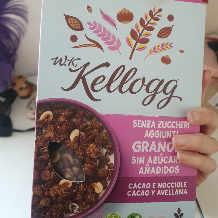 photo of Kellogg Granola cacao e nocciole shared by @frayleo8 on  05 Apr 2022 - review