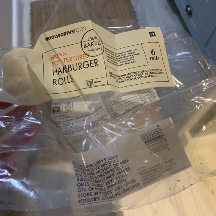photo of Woolworths Food Brown soft textured hamburger rolls shared by @bookelly8 on  28 Jan 2021 - review