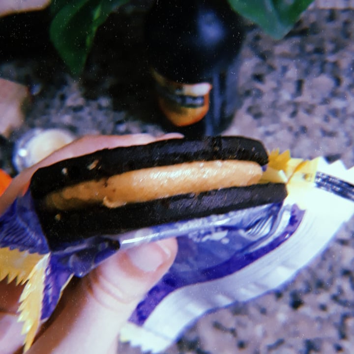 photo of Animal kind Alfajor Vegano shared by @nanicuadern on  03 Dec 2021 - review