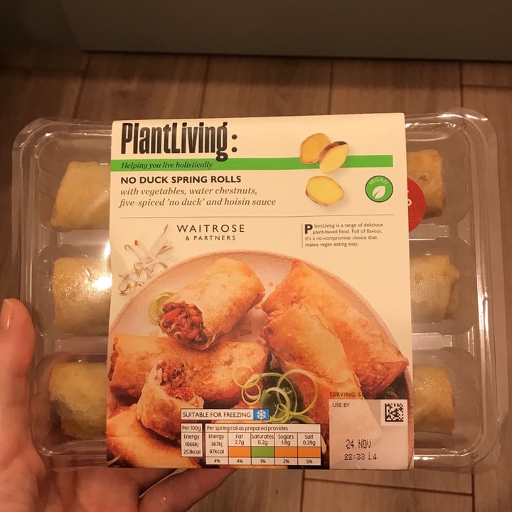 photo of plant living No Duck Spring Rolls shared by @marianebertan on  23 Nov 2022 - review