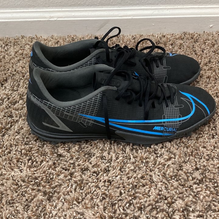 review photo of Nike Mercurial Vapor 14 Club TF shared by @veganosaventureros on 27 Jan 2022 - review