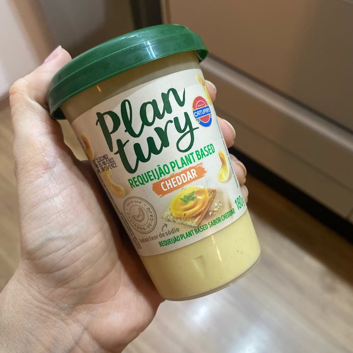 photo of catupiry Plantury Cheddar shared by @larissamaluf on  18 Oct 2022 - review