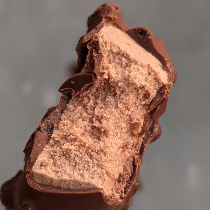 photo of Van Leeuwen Ice Cream Triple chocolate swirl shared by @veggieassassin on  16 Apr 2021 - review