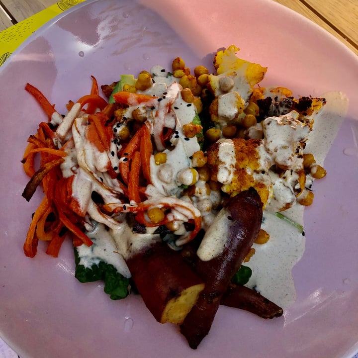 photo of Lexi's Healthy Eatery Glow Bowl shared by @mayavegan on  19 Oct 2020 - review