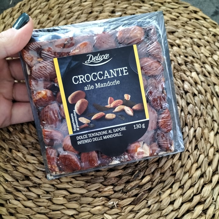 review photo of Deluxe Croccante alle mandorle shared by @aluccia on 15 Mar 2022 - review