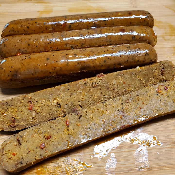 photo of Tofurky Plant-based Sausages Italian shared by @tcscn on  29 May 2022 - review