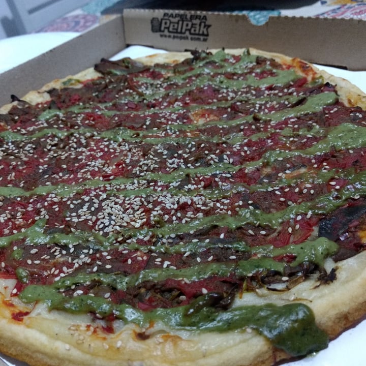 photo of Pizza Vegana Castelar Pizza Della Mamma shared by @ericaterreros on  28 May 2021 - review