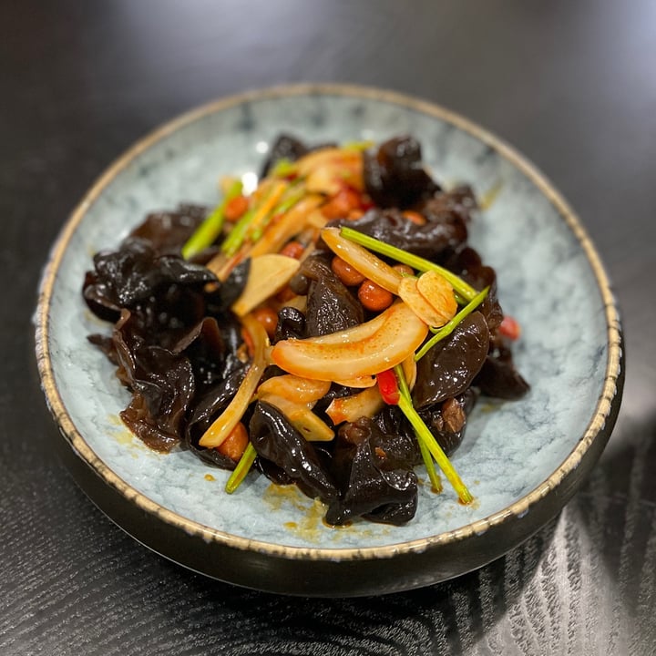 review photo of Chengdu Stir Fried Mushrooms shared by @jenniferj1s on 17 Sep 2022 - review